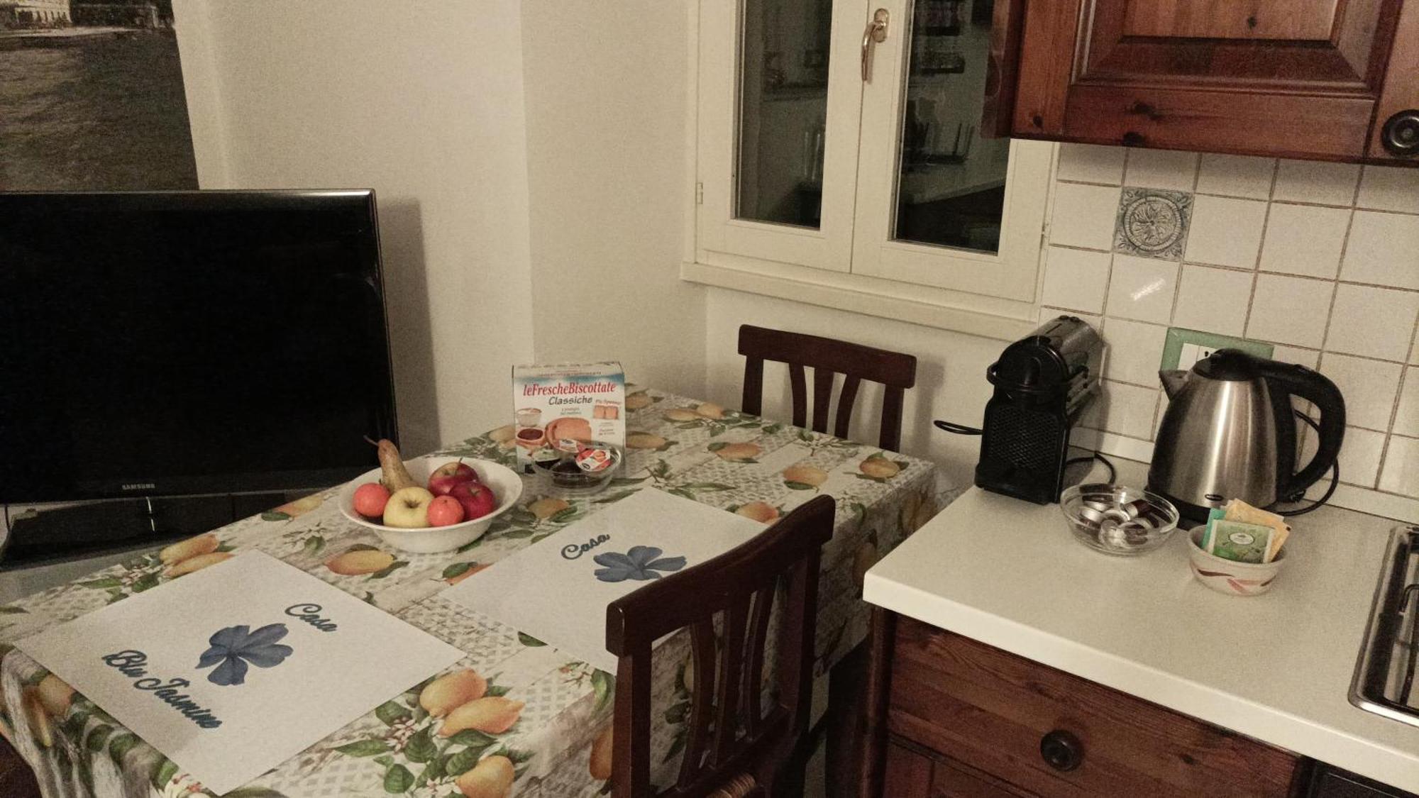 Casa Blu Jasmine Apartman Gargnano Kültér fotó